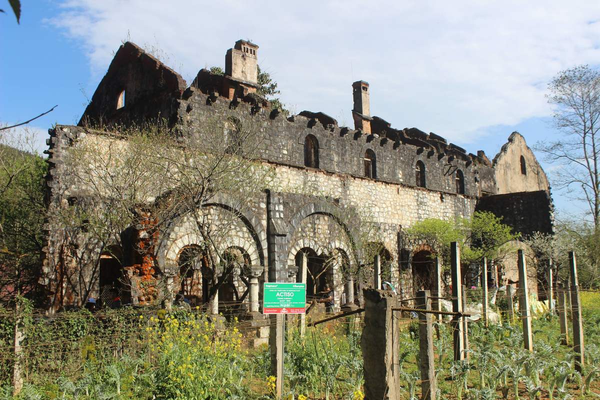 Ta Phin Monastery